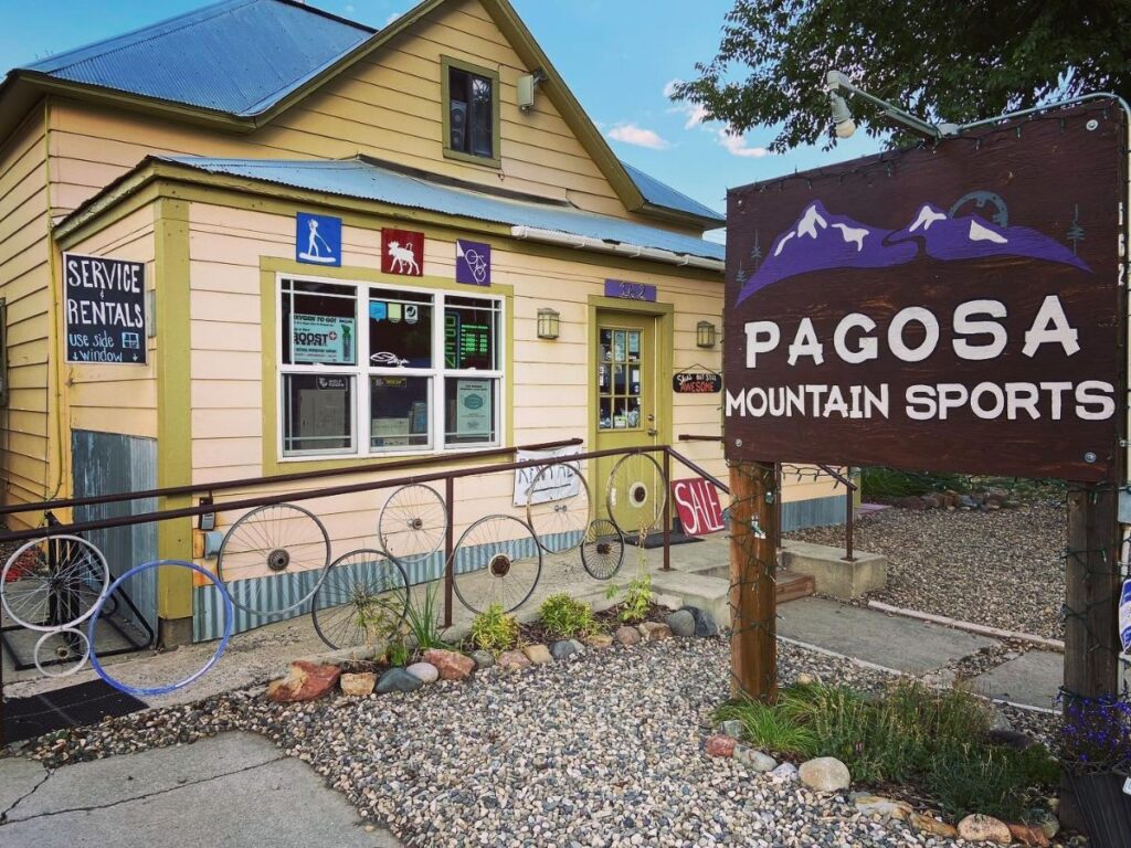 choosingkidsbikePMS Pagosa Mountain Sports Store front